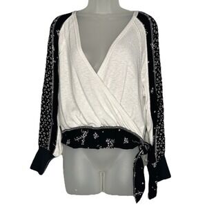 Free People Auxton Thermal Wrap Top XS Ivory Faux‎ Tie White Black Waffle Floral